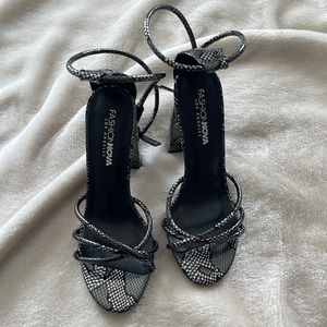 Fashion nova heels